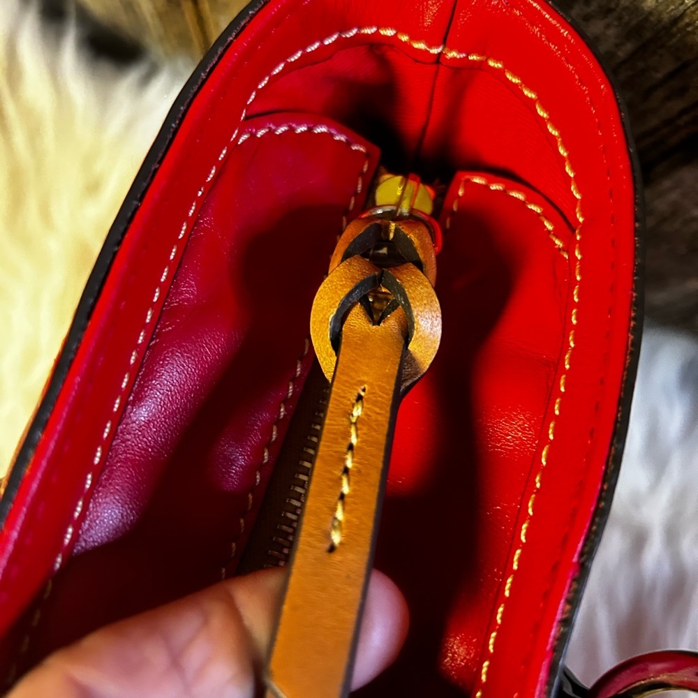 Dooney & Bourke Wexford Small Helena Red BAG - Picture 13 of 16